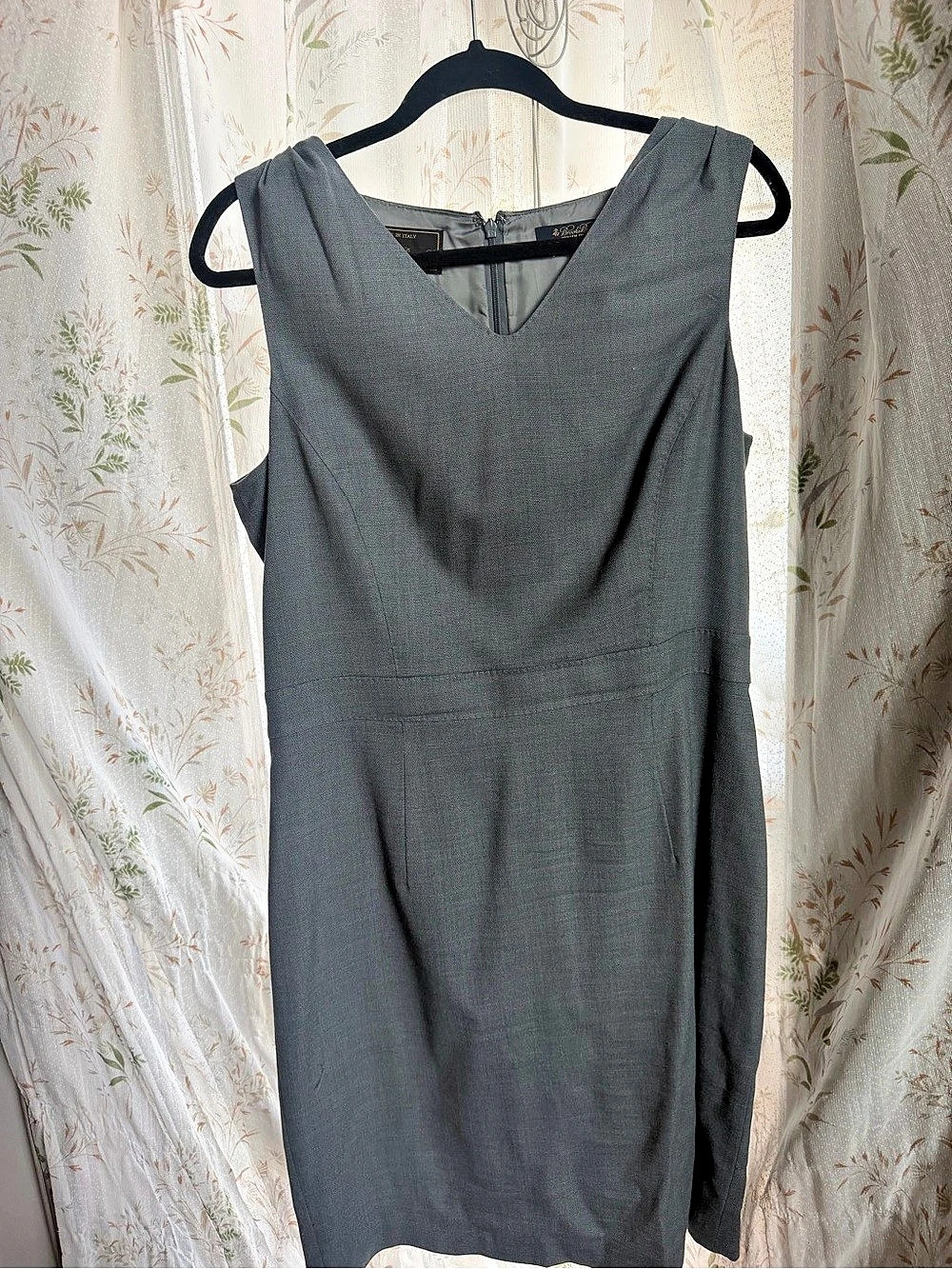Brook brother Women's Gray Mini Dress Size 12 Like New